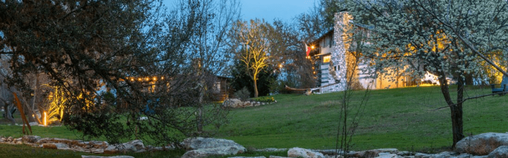 Photograph of Baron's Creekside Manor.